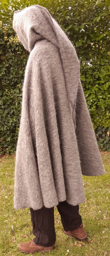 Warmer Umhang Runkelstein