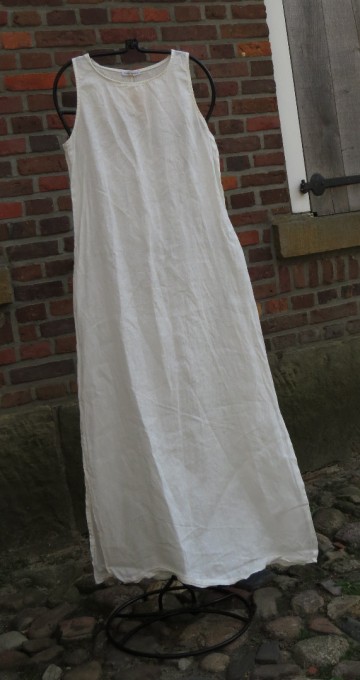 runkelstein leinen unterkleid